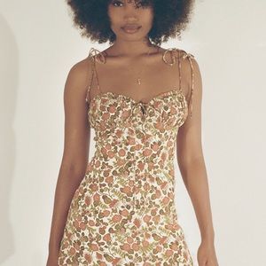 Realisation Par Devon Dress in 70’s floral! Perfect condition size large